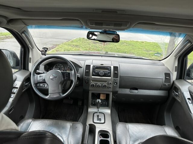 Чорний Ніссан Патфайндер, об'ємом двигуна 2.5 л та пробігом 258 тис. км за 5700 $, фото 11 на Automoto.ua