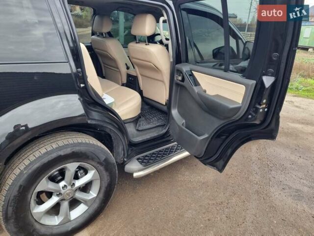 Черный Ниссан Патфайндер, объемом двигателя 2.5 л и пробегом 188 тыс. км за 10400 $, фото 13 на Automoto.ua