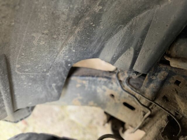 Чорний Ніссан Патфайндер, об'ємом двигуна 0 л та пробігом 170 тис. км за 4700 $, фото 19 на Automoto.ua