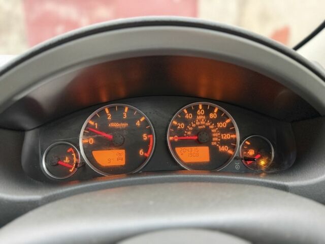 Чорний Ніссан Патфайндер, об'ємом двигуна 0 л та пробігом 170 тис. км за 4700 $, фото 9 на Automoto.ua