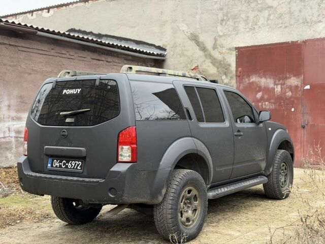 Чорний Ніссан Патфайндер, об'ємом двигуна 0 л та пробігом 170 тис. км за 4700 $, фото 5 на Automoto.ua