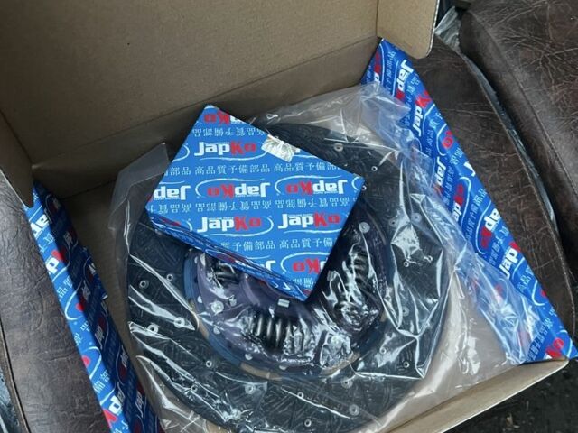 Чорний Ніссан Патфайндер, об'ємом двигуна 0 л та пробігом 170 тис. км за 4700 $, фото 23 на Automoto.ua