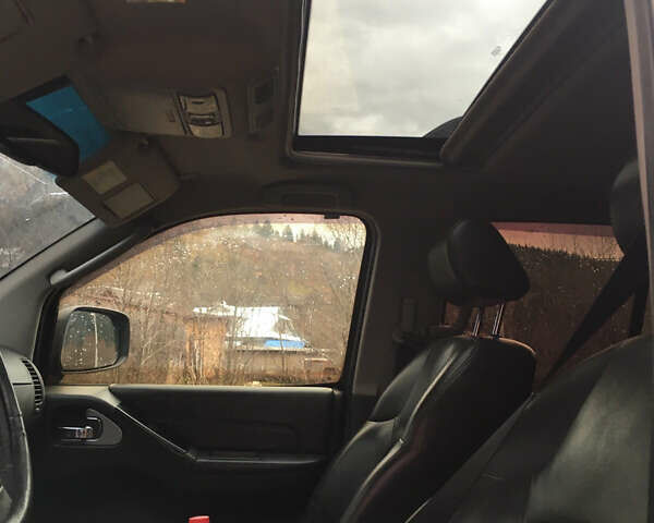 Черный Ниссан Патфайндер, объемом двигателя 2.5 л и пробегом 250 тыс. км за 11200 $, фото 9 на Automoto.ua