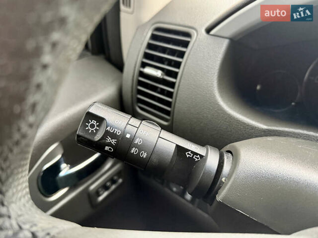 Черный Ниссан Патфайндер, объемом двигателя 3 л и пробегом 265 тыс. км за 18600 $, фото 27 на Automoto.ua