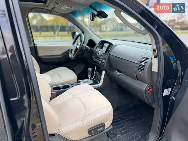 Черный Ниссан Патфайндер, объемом двигателя 2.5 л и пробегом 170 тыс. км за 14800 $, фото 14 на Automoto.ua