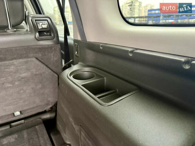 Черный Ниссан Патфайндер, объемом двигателя 3 л и пробегом 265 тыс. км за 18600 $, фото 48 на Automoto.ua