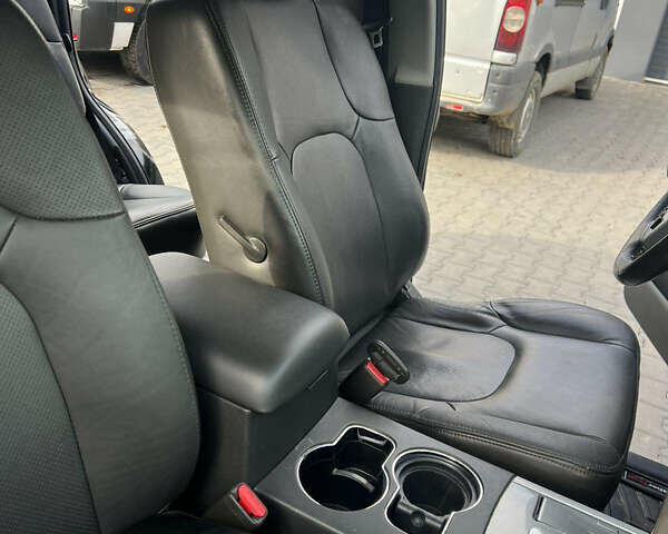 Чорний Ніссан Патфайндер, об'ємом двигуна 3.95 л та пробігом 131 тис. км за 20500 $, фото 11 на Automoto.ua