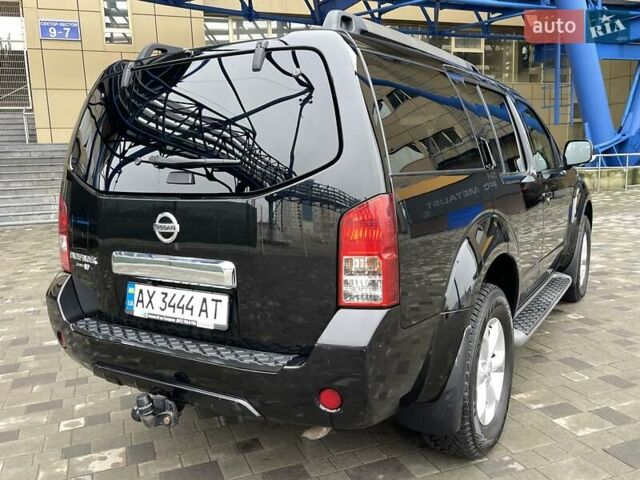 Черный Ниссан Патфайндер, объемом двигателя 2.5 л и пробегом 48 тыс. км за 18800 $, фото 23 на Automoto.ua
