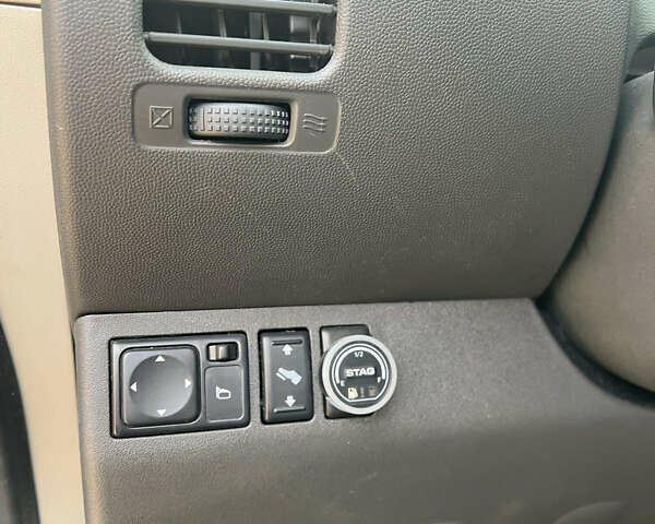 Чорний Ніссан Патфайндер, об'ємом двигуна 3.95 л та пробігом 131 тис. км за 20500 $, фото 14 на Automoto.ua