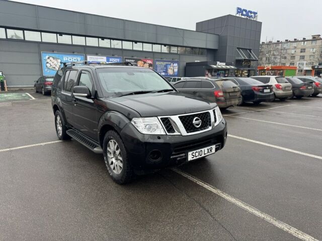 Черный Ниссан Патфайндер, объемом двигателя 2.5 л и пробегом 187 тыс. км за 4999 $, фото 7 на Automoto.ua