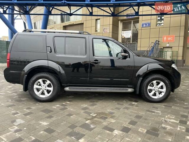 Черный Ниссан Патфайндер, объемом двигателя 2.5 л и пробегом 48 тыс. км за 18800 $, фото 28 на Automoto.ua