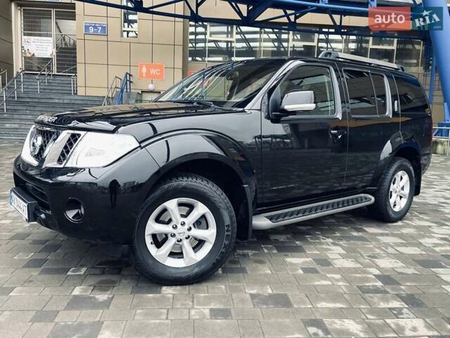 Черный Ниссан Патфайндер, объемом двигателя 2.5 л и пробегом 48 тыс. км за 18800 $, фото 16 на Automoto.ua