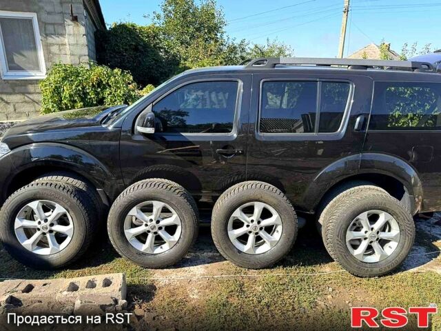 Ниссан Патфайндер 2012 в Днепре (Днепропетровске) на Automoto.ua Черный Ниссан Патфайндер, объемом двигателя 2.5 л и пробегом 18 тыс. км за 25000 $, фото 2 на Automoto.ua