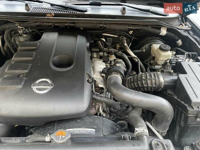 Чорний Ніссан Патфайндер, об'ємом двигуна 2.5 л та пробігом 310 тис. км за 20750 $, фото 23 на Automoto.ua