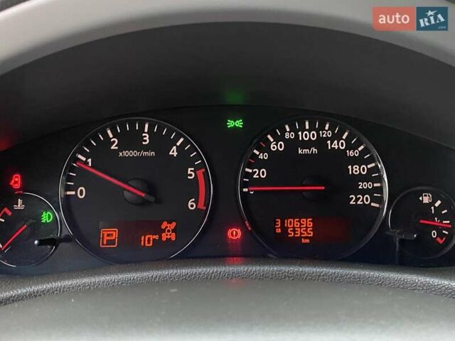 Чорний Ніссан Патфайндер, об'ємом двигуна 2.5 л та пробігом 310 тис. км за 20750 $, фото 11 на Automoto.ua