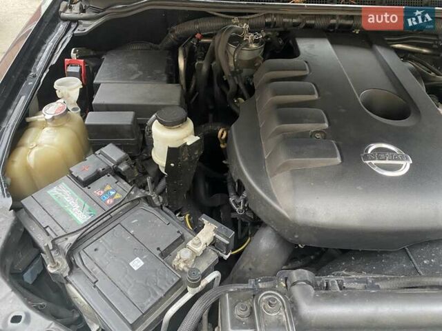 Чорний Ніссан Патфайндер, об'ємом двигуна 2.5 л та пробігом 310 тис. км за 20750 $, фото 24 на Automoto.ua