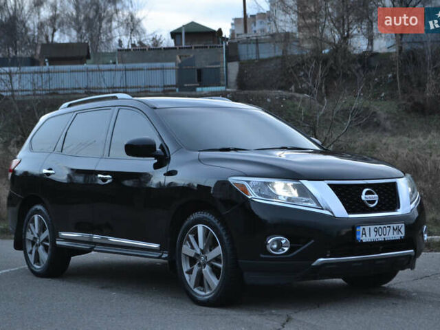 Черный Ниссан Патфайндер, объемом двигателя 3.5 л и пробегом 245 тыс. км за 12900 $, фото 2 на Automoto.ua