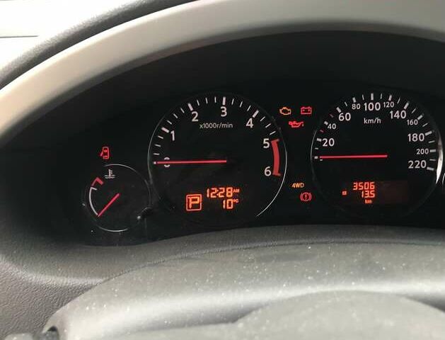 Черный Ниссан Патфайндер, объемом двигателя 2.5 л и пробегом 4 тыс. км за 31500 $, фото 6 на Automoto.ua