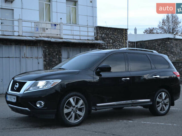 Черный Ниссан Патфайндер, объемом двигателя 3.5 л и пробегом 245 тыс. км за 12900 $, фото 8 на Automoto.ua