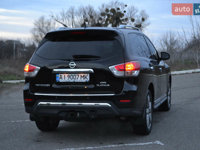 Черный Ниссан Патфайндер, объемом двигателя 3.5 л и пробегом 245 тыс. км за 12900 $, фото 5 на Automoto.ua