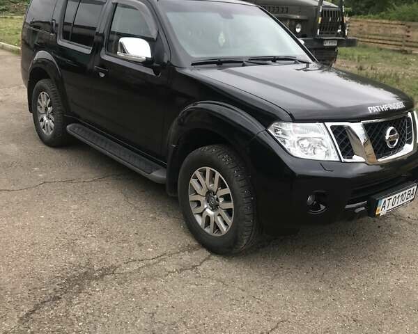 Черный Ниссан Патфайндер, объемом двигателя 2.5 л и пробегом 4 тыс. км за 31500 $, фото 2 на Automoto.ua