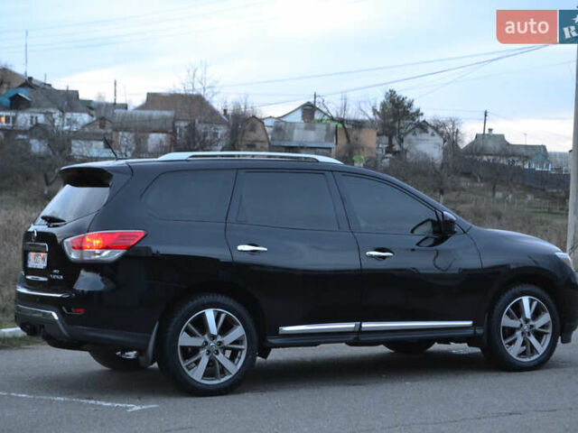 Черный Ниссан Патфайндер, объемом двигателя 3.5 л и пробегом 245 тыс. км за 12900 $, фото 4 на Automoto.ua