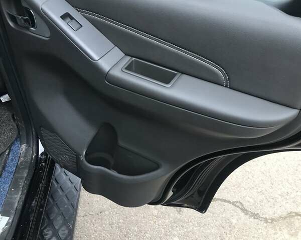 Черный Ниссан Патфайндер, объемом двигателя 2.5 л и пробегом 4 тыс. км за 31500 $, фото 8 на Automoto.ua