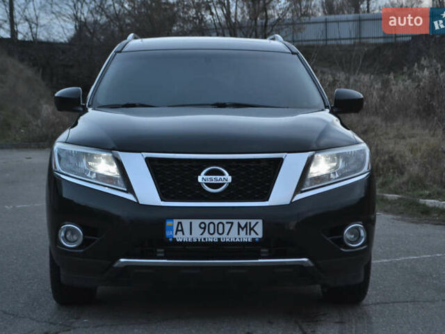 Черный Ниссан Патфайндер, объемом двигателя 3.5 л и пробегом 245 тыс. км за 12900 $, фото 1 на Automoto.ua