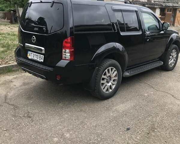Черный Ниссан Патфайндер, объемом двигателя 2.5 л и пробегом 4 тыс. км за 31500 $, фото 4 на Automoto.ua