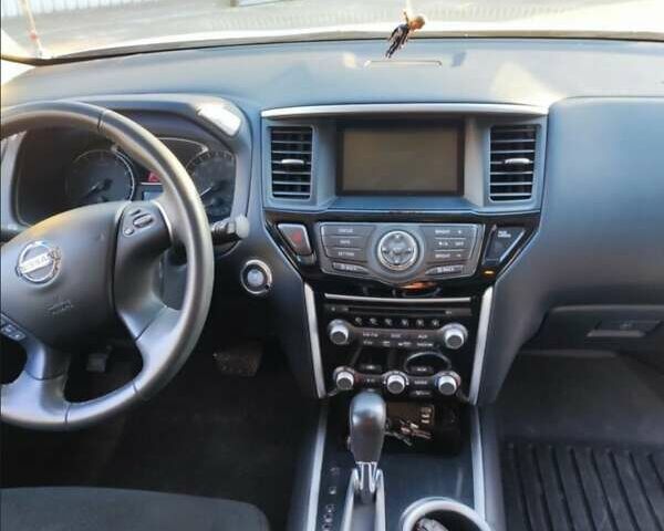 Ниссан Патфайндер 2015 в Одессе на Automoto.ua Черный Ниссан Патфайндер, объемом двигателя 3.5 л и пробегом 270 тыс. км за 11900 $, фото 14 на Automoto.ua