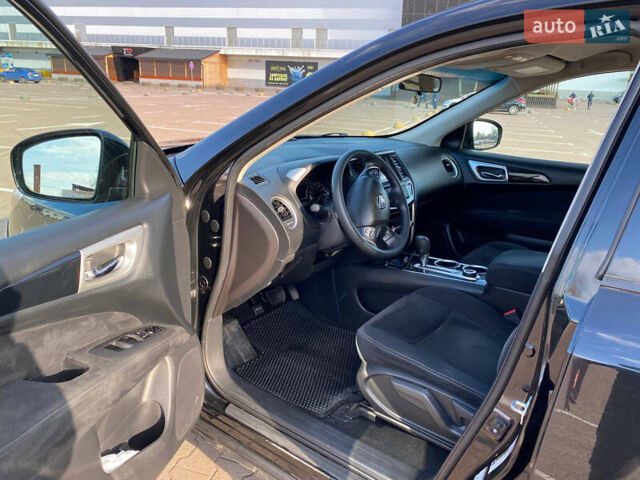 Чорний Ніссан Патфайндер, об'ємом двигуна 3.5 л та пробігом 151 тис. км за 10800 $, фото 12 на Automoto.ua