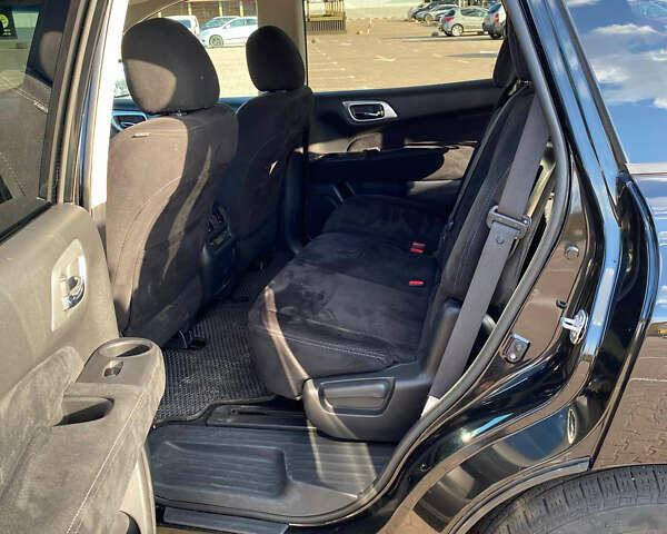 Чорний Ніссан Патфайндер, об'ємом двигуна 3.5 л та пробігом 151 тис. км за 10800 $, фото 6 на Automoto.ua