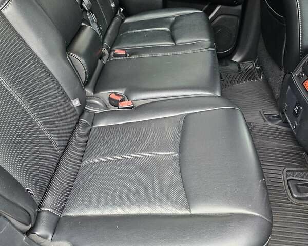 Черный Ниссан Патфайндер, объемом двигателя 3.5 л и пробегом 159 тыс. км за 16200 $, фото 22 на Automoto.ua