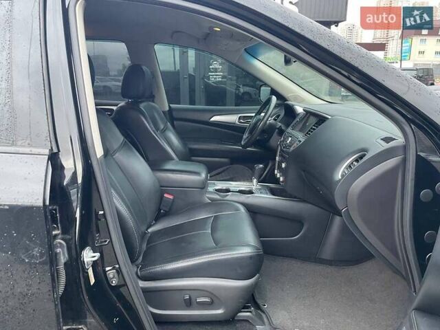 Чорний Ніссан Патфайндер, об'ємом двигуна 3.5 л та пробігом 195 тис. км за 12990 $, фото 11 на Automoto.ua