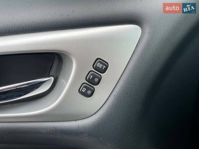 Чорний Ніссан Патфайндер, об'ємом двигуна 3.5 л та пробігом 195 тис. км за 12990 $, фото 16 на Automoto.ua