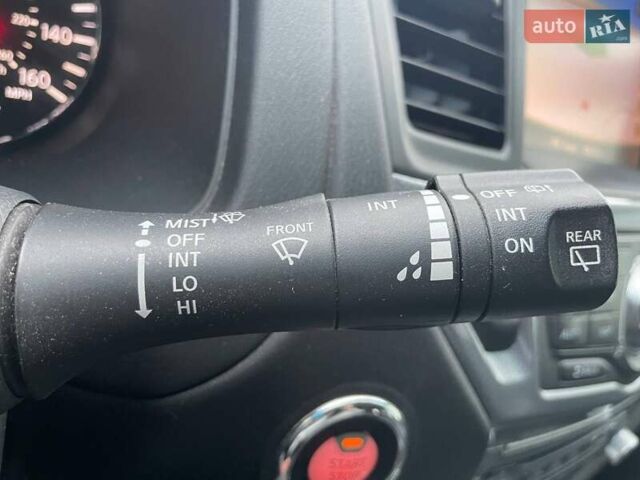 Чорний Ніссан Патфайндер, об'ємом двигуна 3.5 л та пробігом 195 тис. км за 12990 $, фото 20 на Automoto.ua