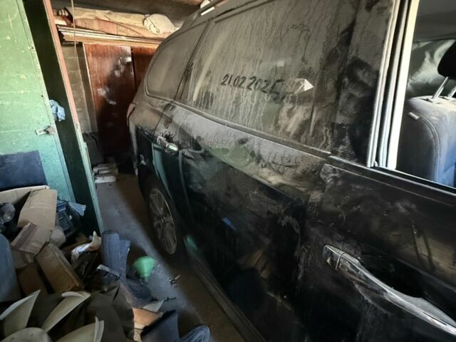 Черный Ниссан Патфайндер, объемом двигателя 3.6 л и пробегом 60 тыс. км за 3500 $, фото 6 на Automoto.ua