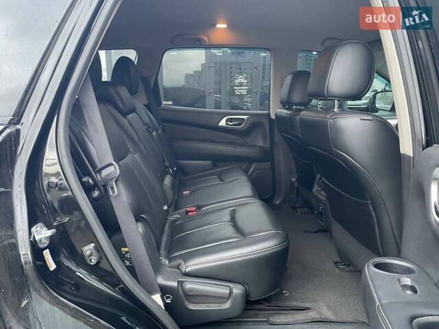 Чорний Ніссан Патфайндер, об'ємом двигуна 3.5 л та пробігом 195 тис. км за 12990 $, фото 10 на Automoto.ua