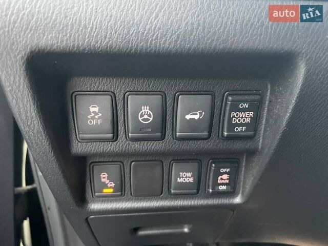 Чорний Ніссан Патфайндер, об'ємом двигуна 3.5 л та пробігом 195 тис. км за 12990 $, фото 18 на Automoto.ua