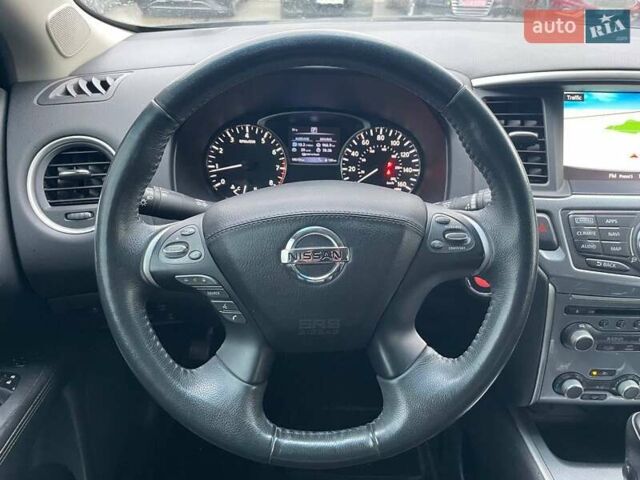 Чорний Ніссан Патфайндер, об'ємом двигуна 3.5 л та пробігом 195 тис. км за 12990 $, фото 12 на Automoto.ua