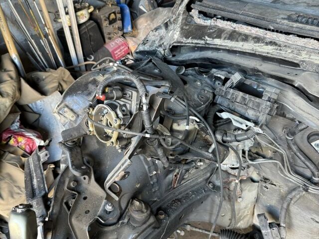 Черный Ниссан Патфайндер, объемом двигателя 3.6 л и пробегом 60 тыс. км за 3500 $, фото 4 на Automoto.ua