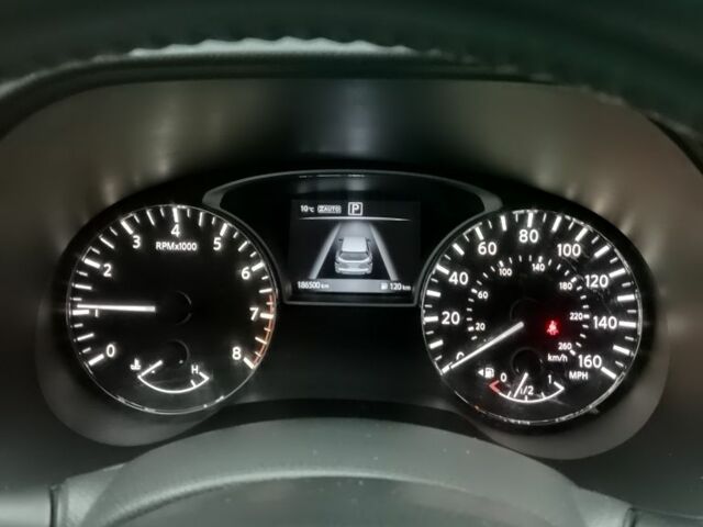 Черный Ниссан Патфайндер, объемом двигателя 3.5 л и пробегом 186 тыс. км за 14700 $, фото 6 на Automoto.ua