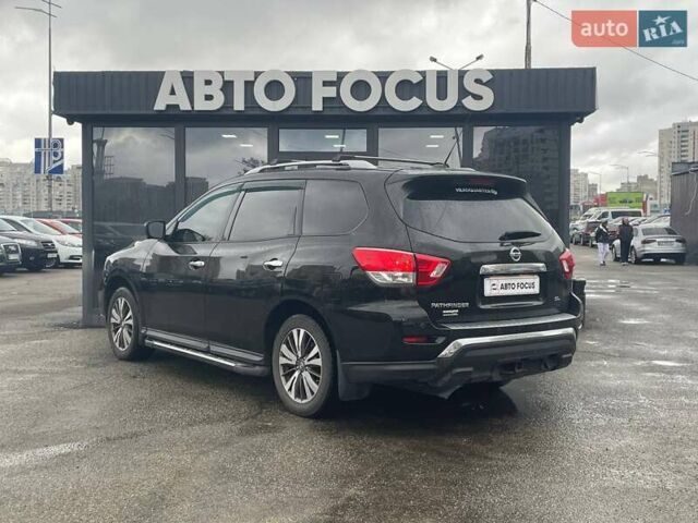 Чорний Ніссан Патфайндер, об'ємом двигуна 3.5 л та пробігом 195 тис. км за 12990 $, фото 4 на Automoto.ua