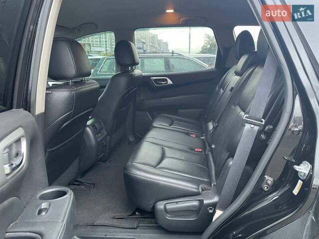 Чорний Ніссан Патфайндер, об'ємом двигуна 3.5 л та пробігом 195 тис. км за 12990 $, фото 9 на Automoto.ua