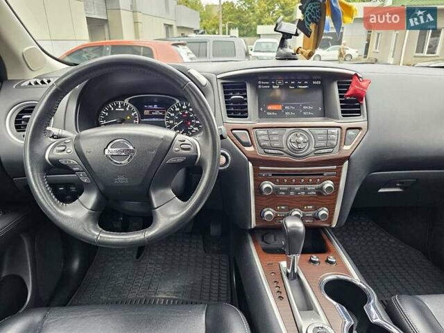 Черный Ниссан Патфайндер, объемом двигателя 3.5 л и пробегом 159 тыс. км за 16200 $, фото 30 на Automoto.ua
