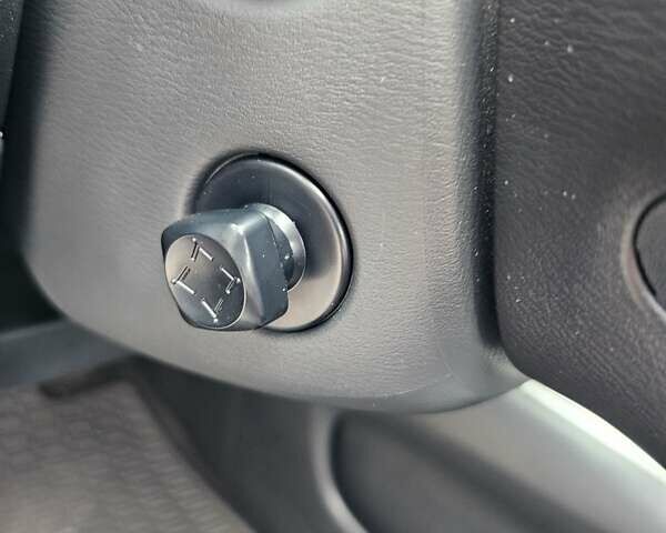 Черный Ниссан Патфайндер, объемом двигателя 3.5 л и пробегом 159 тыс. км за 16200 $, фото 33 на Automoto.ua