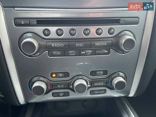 Чорний Ніссан Патфайндер, об'ємом двигуна 3.5 л та пробігом 195 тис. км за 12990 $, фото 23 на Automoto.ua
