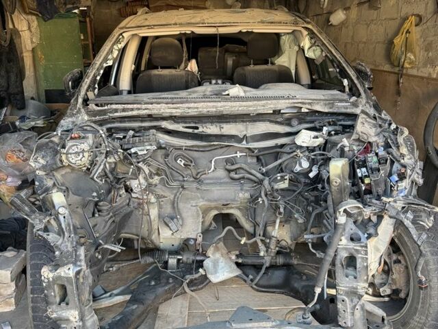 Черный Ниссан Патфайндер, объемом двигателя 3.6 л и пробегом 60 тыс. км за 3500 $, фото 2 на Automoto.ua