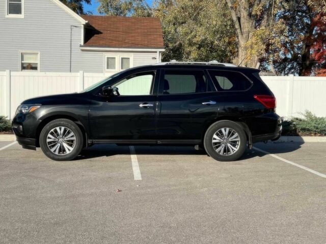 Черный Ниссан Патфайндер, объемом двигателя 3.5 л и пробегом 55 тыс. км за 10200 $, фото 4 на Automoto.ua