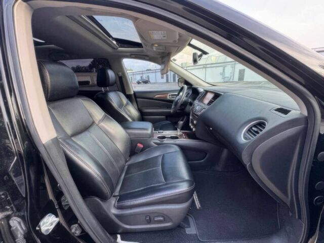 Чорний Ніссан Патфайндер, об'ємом двигуна 3.5 л та пробігом 57 тис. км за 17500 $, фото 10 на Automoto.ua